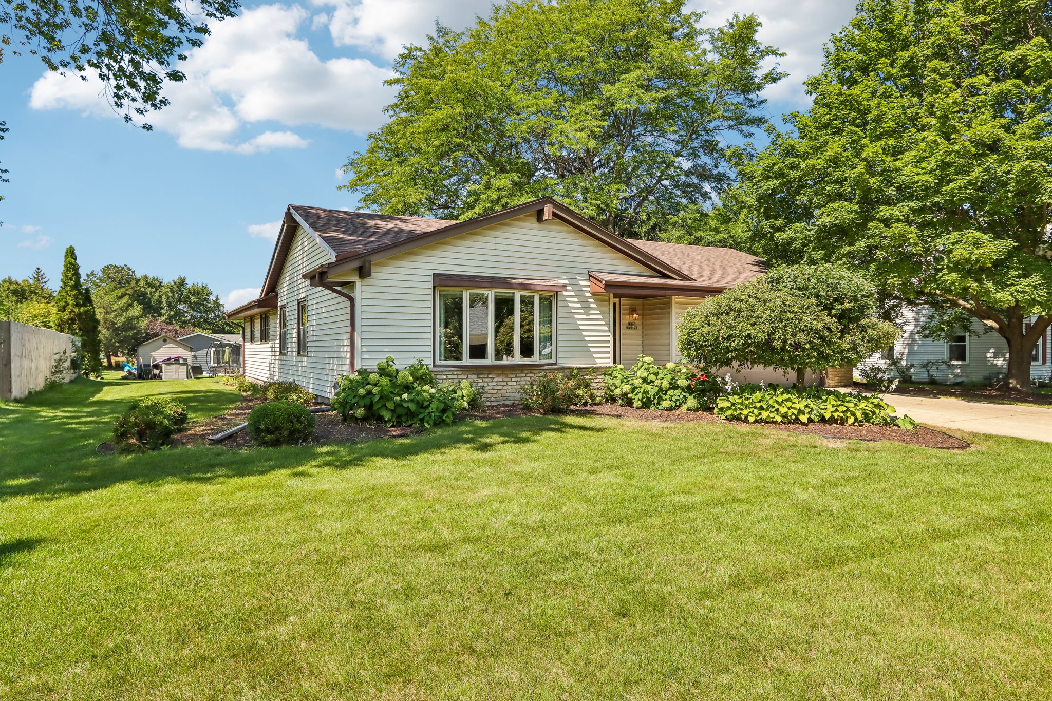 W167N10425 Bridle Path-S2608-004.jpg