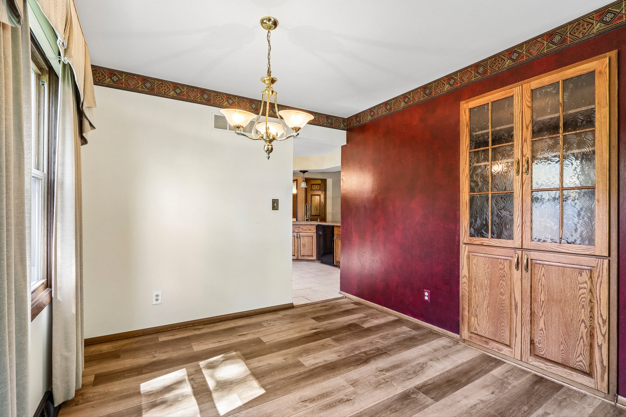 W167N10425 Bridle Path-S2608-012.jpg