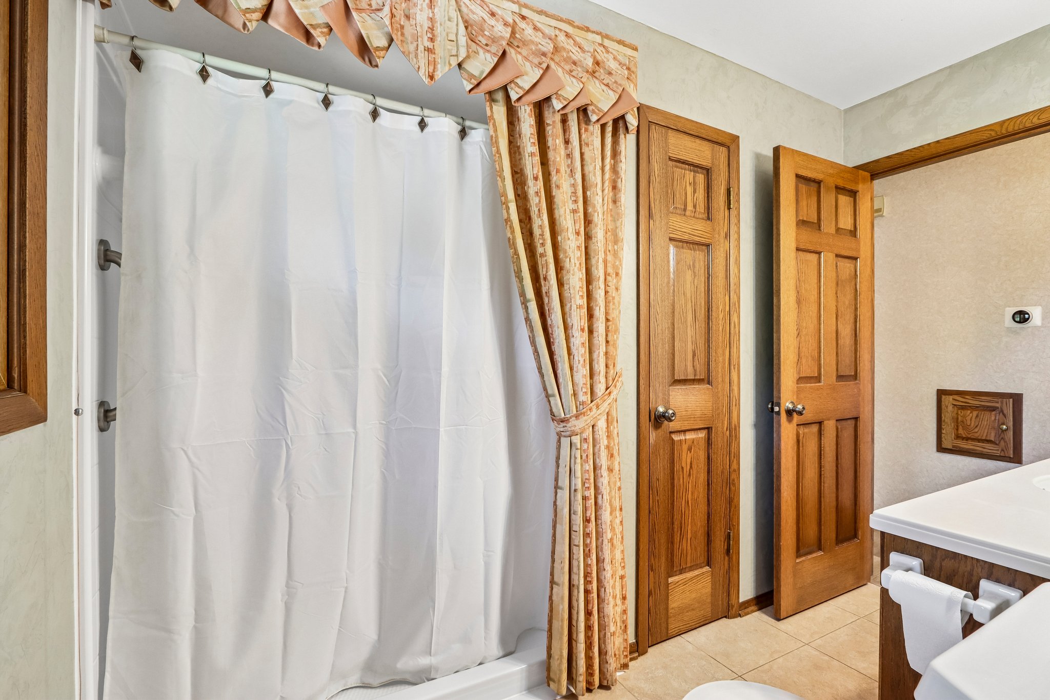 W167N10425 Bridle Path-S2608-028.jpg