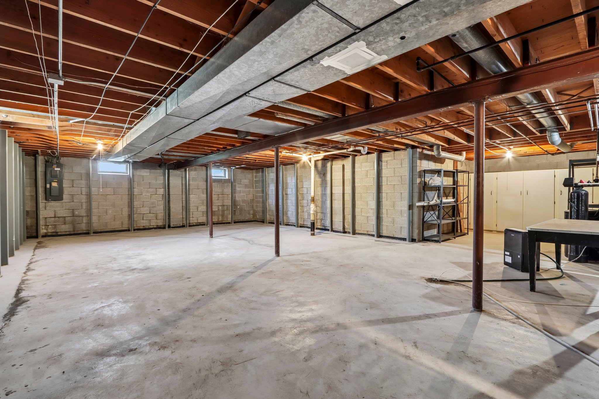 W167N10425 Bridle Path-S2608-042.jpg