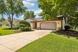 W167N10425 Bridle Path-S2608-002.jpg