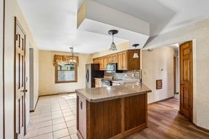 W167N10425 Bridle Path-S2608-020.jpg