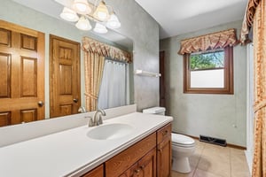 W167N10425 Bridle Path-S2608-027.jpg
