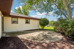 W167N10425 Bridle Path-S2608-044.jpg