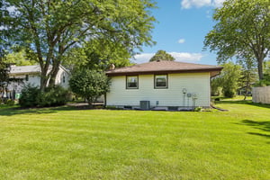 W167N10425 Bridle Path-S2608-047.jpg