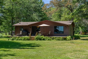  Photo 0