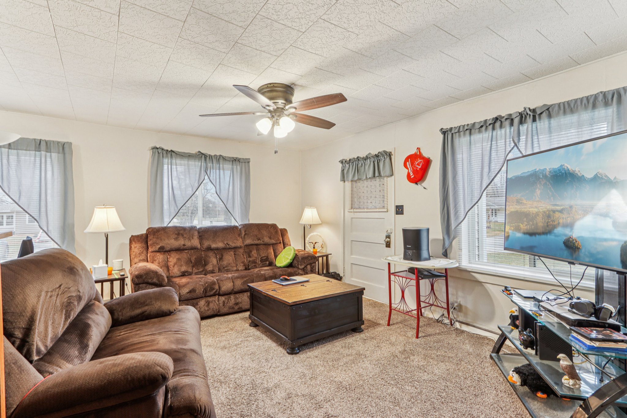 W7079 County Rd B-S2511-018.jpg