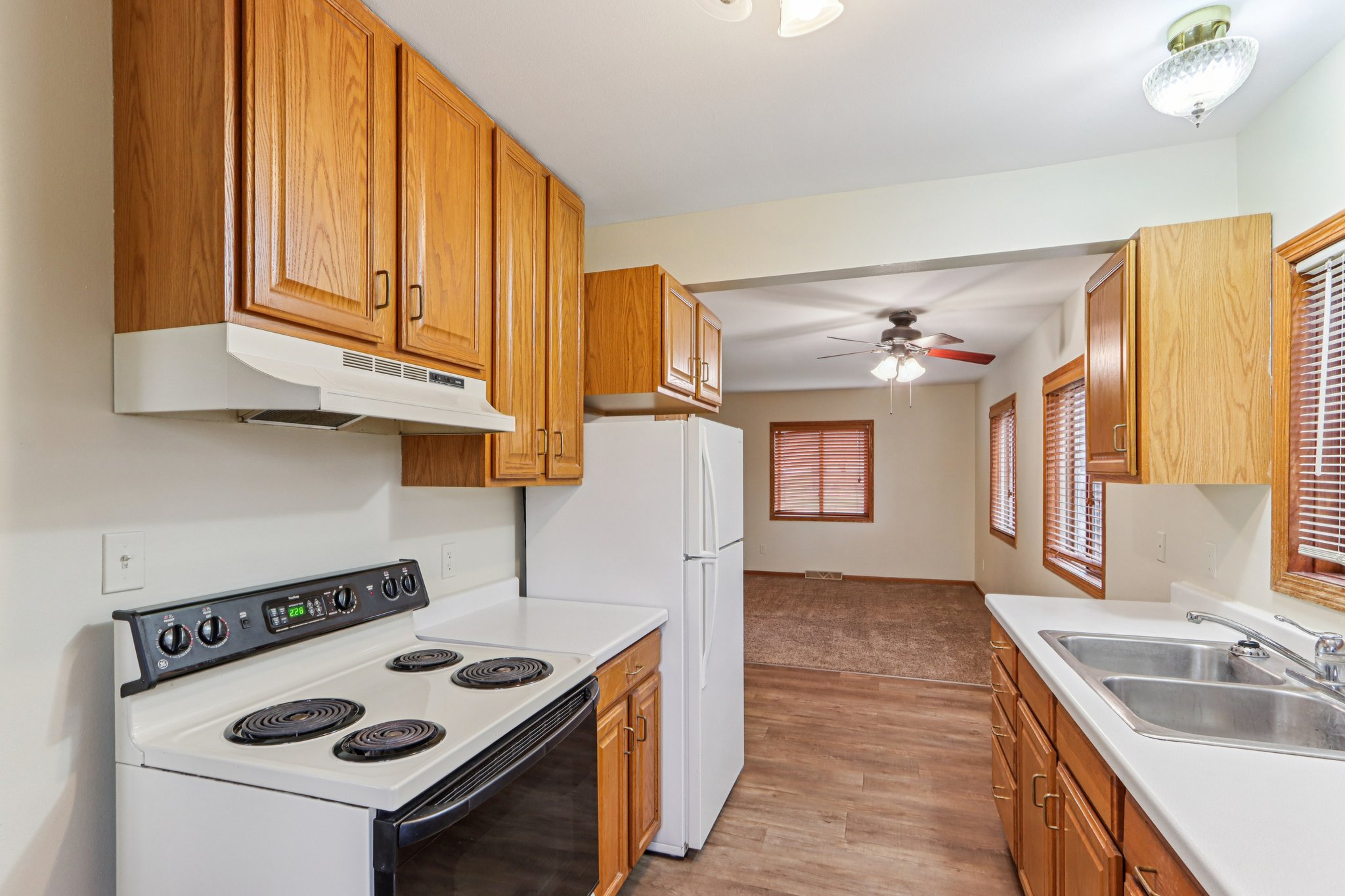 W7079 County Rd B-S2511-036.jpg