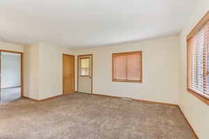 W7079 County Rd B-S2511-012.jpg