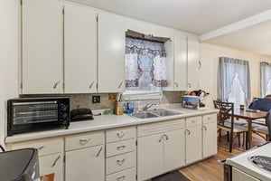 W7079 County Rd B-S2511-046.jpg