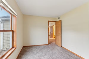 W7079 County Rd B-S2511-055.jpg