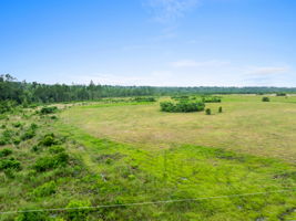  Photo 0