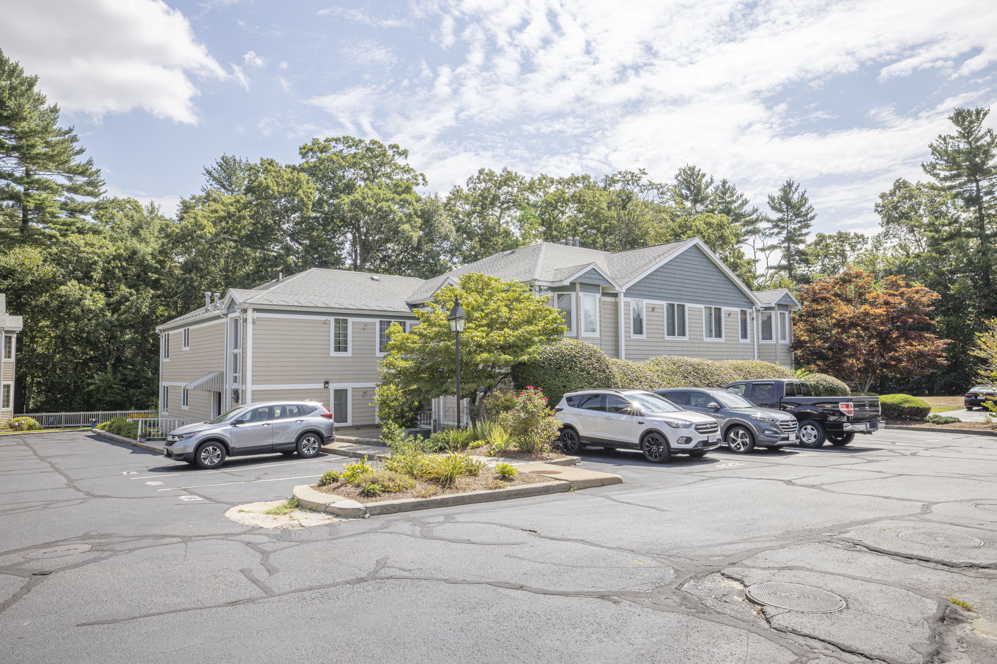 Winthrop St Unit 411, Taunton, MA 02780 Deanna Dimarzio Architectural